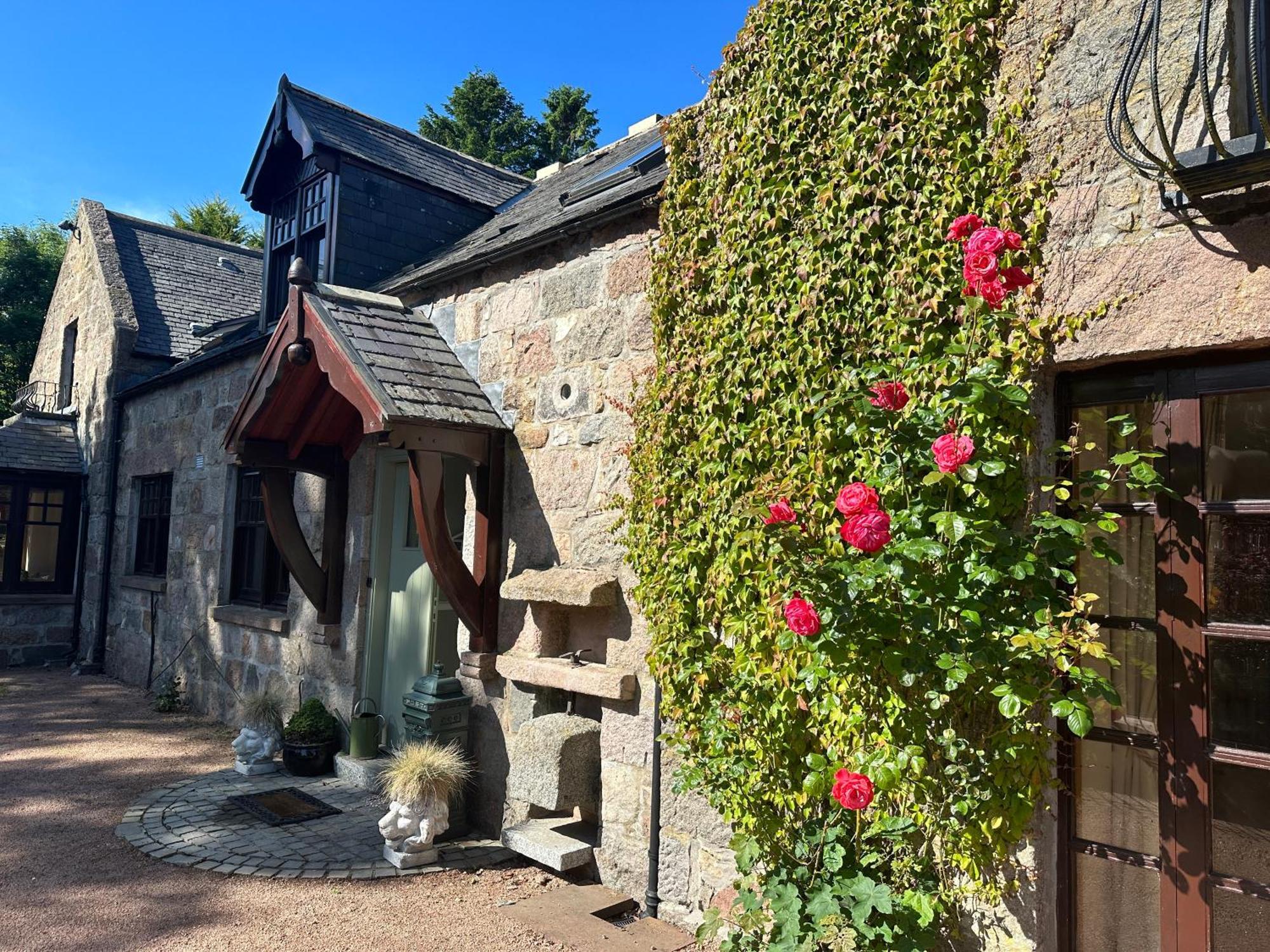 Awakening Alchemy Retreat Centre Bed & Breakfast Inverurie Exterior photo